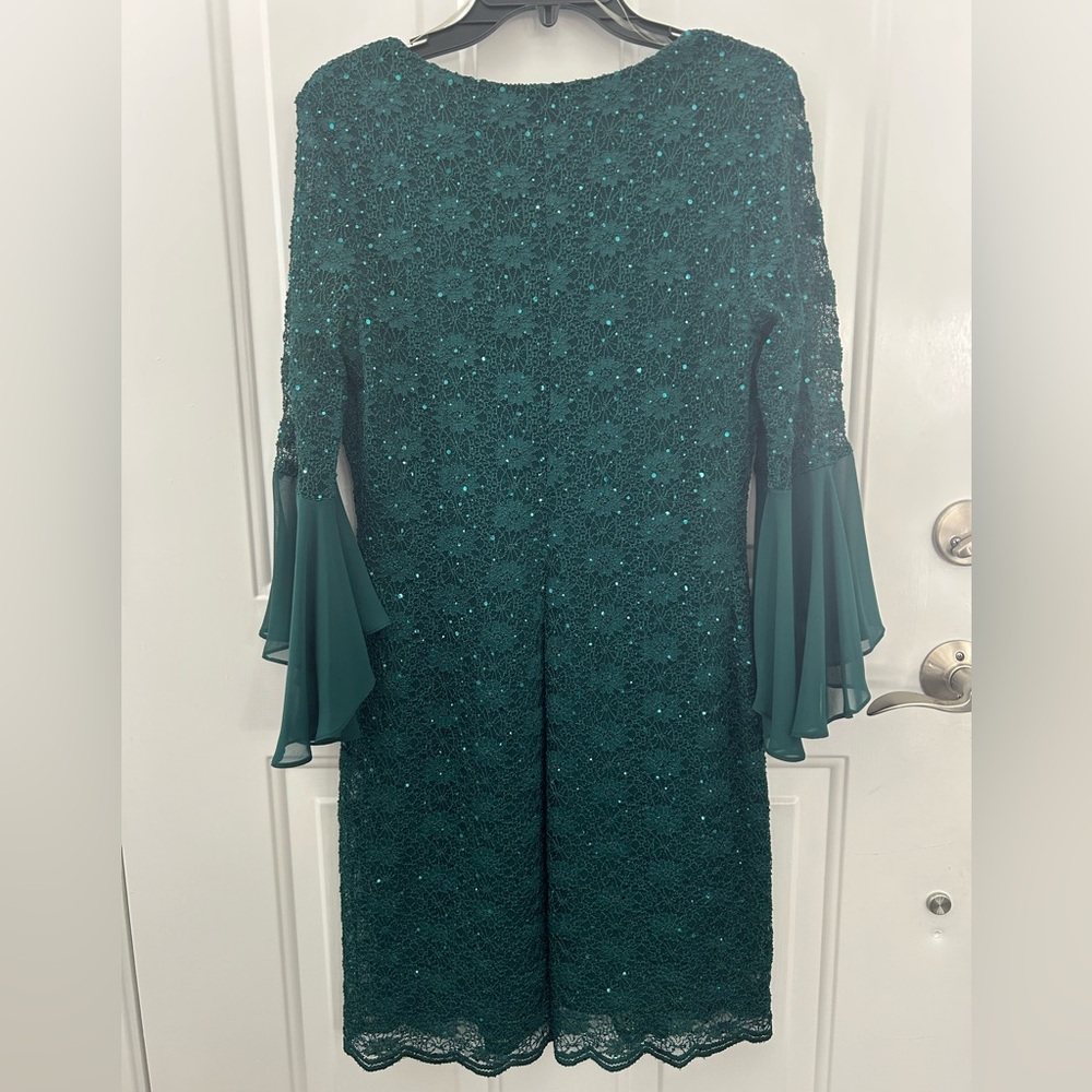 Connected Apparel Emerald Green Long Sleeve Sequin Lace Dress Size 6 - Picture 5 of 8
